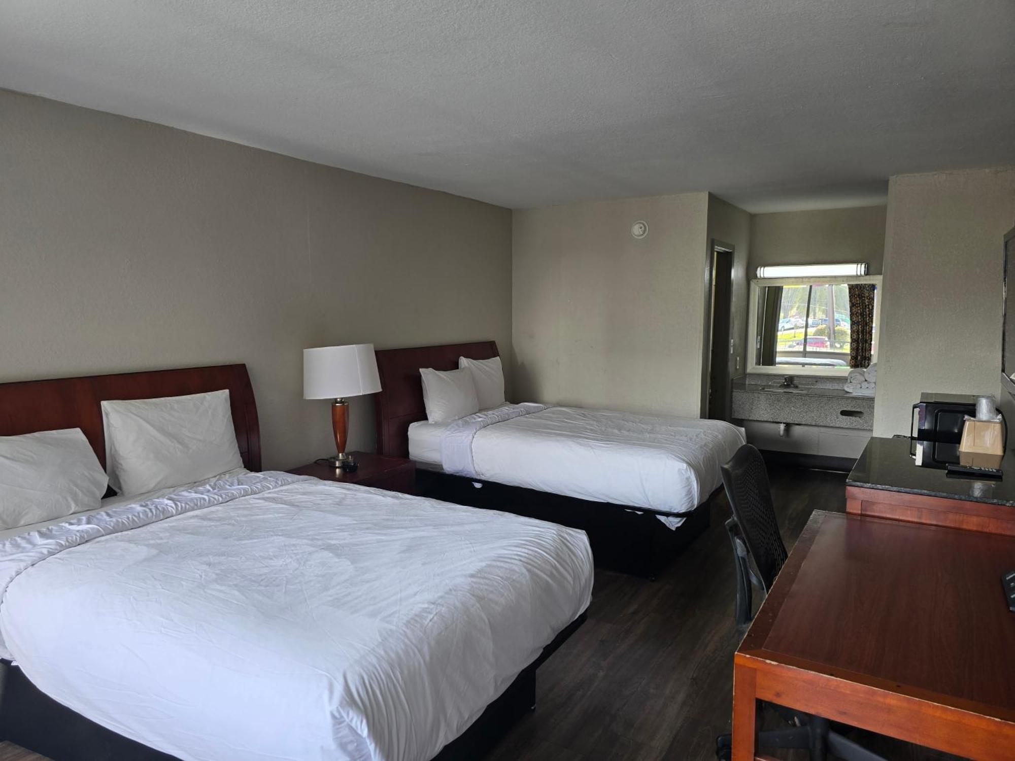 Days Inn By Wyndham Raleigh South Экстерьер фото
